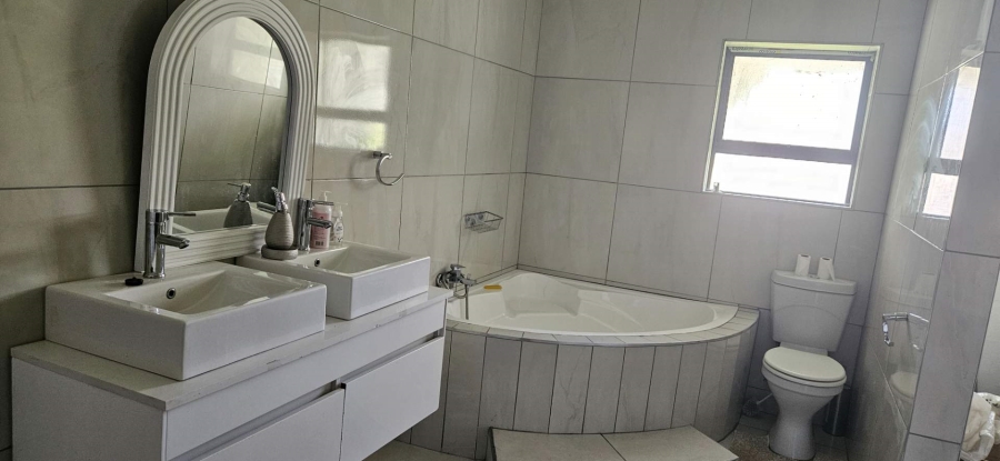 4 Bedroom Property for Sale in Newlands Western Cape